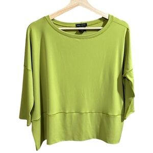EUC - Eva Varro Chartreuse Crop 3/4 Dolman Sleeve Pull Over Womens Small